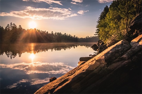 表示自己玩的很开心的句子 表达玩水开心的句子 表示自己玩的很开心的句子 表达玩水开心的句子