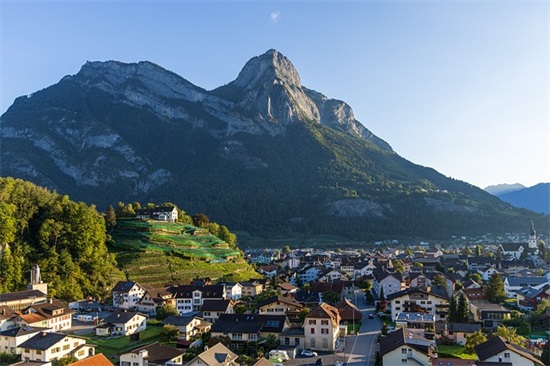 对大学毕业女儿的寄语与期望 【对大学毕业的女儿踏入社会说些什么】