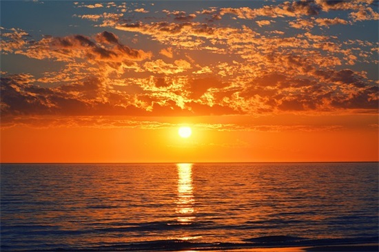 脆弱痛到骨子里的网名伤感(精选)